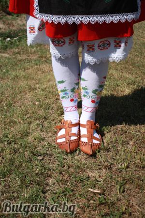 Чорапи с фолклорни мотиви 900