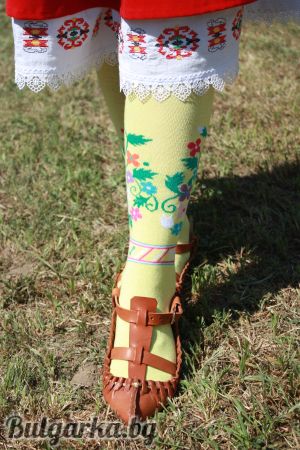 Чорапи с фолклорни мотиви 112