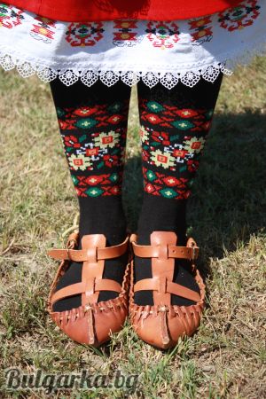 Чорапи с фолклорни мотиви 119